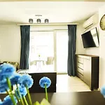 Mario Apartamente - Romantic Mamaia
